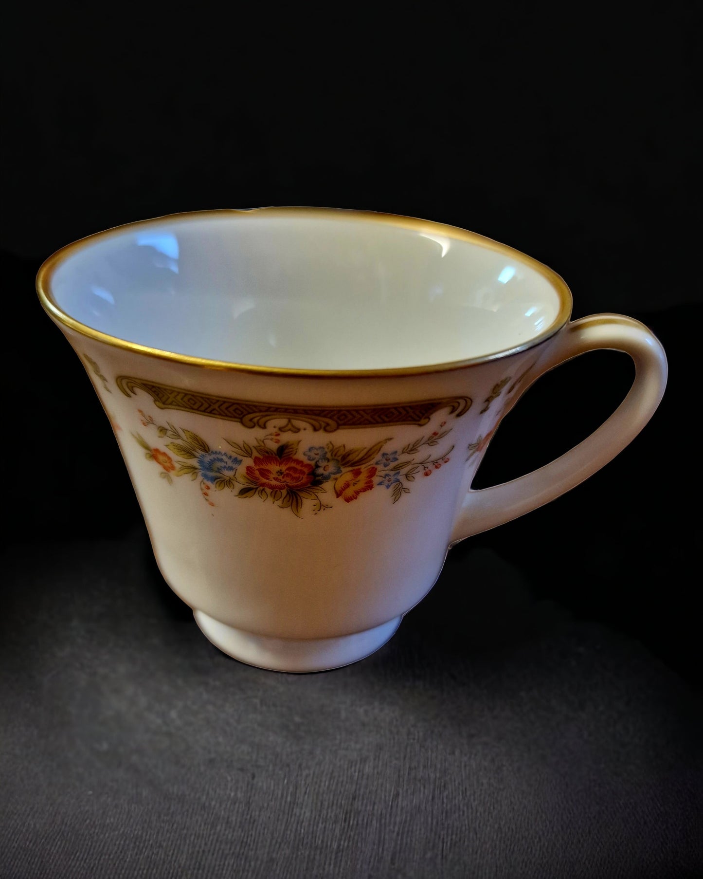 RC Sri Lanka Fine Bone China Tea Set